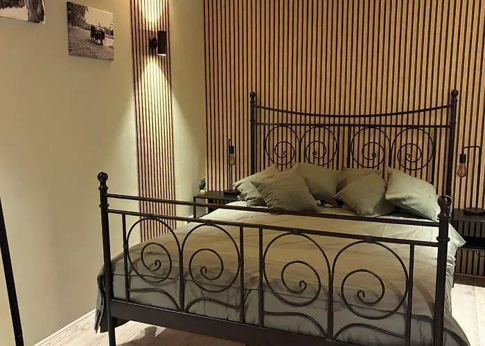 Bed & Breakfast In Two