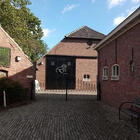 In Two Bed & Breakfast 4*